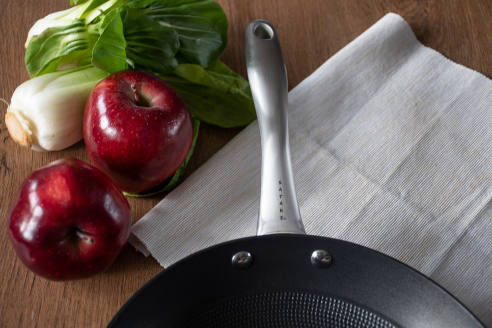 Bratpfanne, leichtes Gusseisen, Non-Stick - Satake