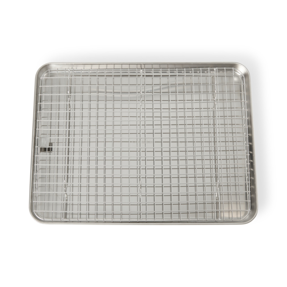 Gastroblech mit Gitter, 40,5 x 40,5 cm, Edelstahl – Culimat in der Gruppe Kochen / Ofenformen & Gastronormbehälter / Backbleche & Teller bei The Kitchen Lab (1070-33553)