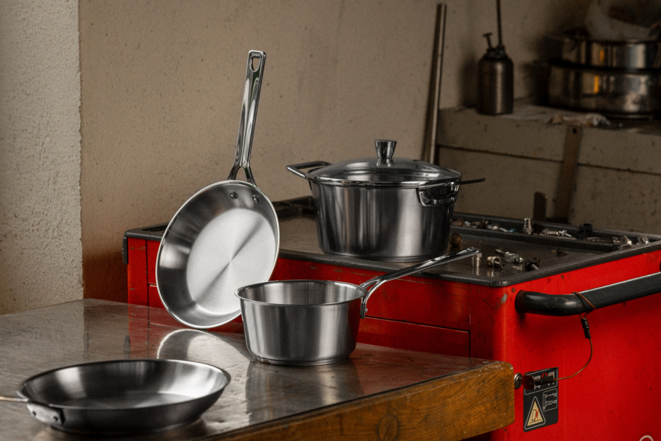 Pfanne aus gebürstetem Edelstahl, 1826 - Cristel