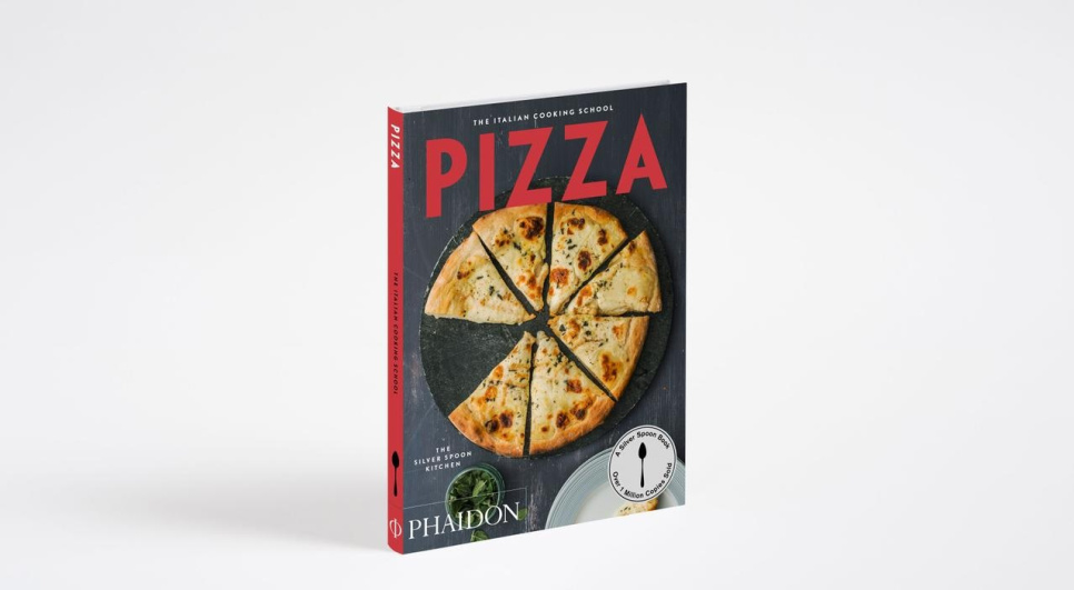 Italienische Kochschule: Pizza Die Silberlöffel-Küche in der Gruppe Kochen / Kochbücher / Nationale & regionale Küche / Europa bei The Kitchen Lab (1399-24326)