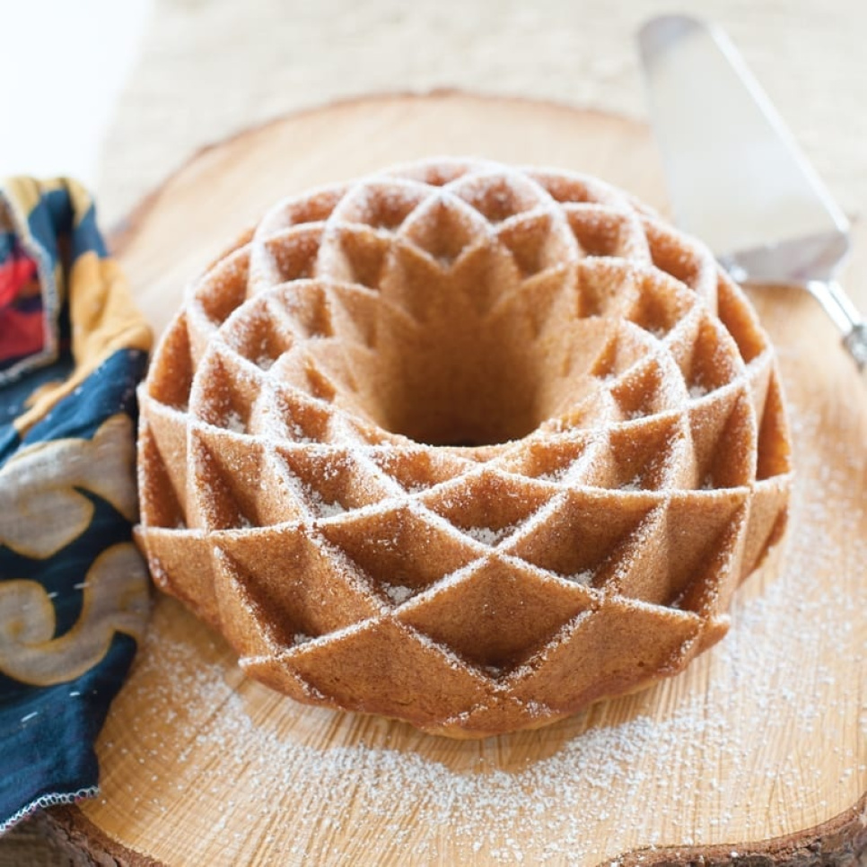 Backform Jubilee Bundt - Nordic Ware