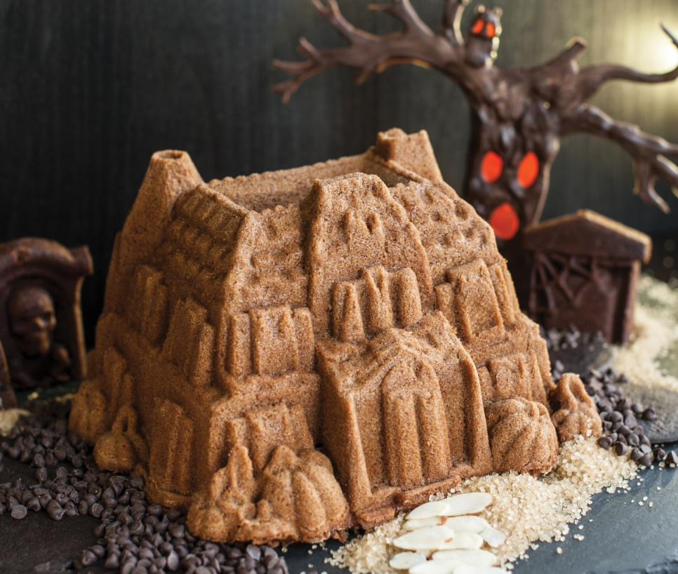 Backform, Haunted Manor - Nordic Ware
