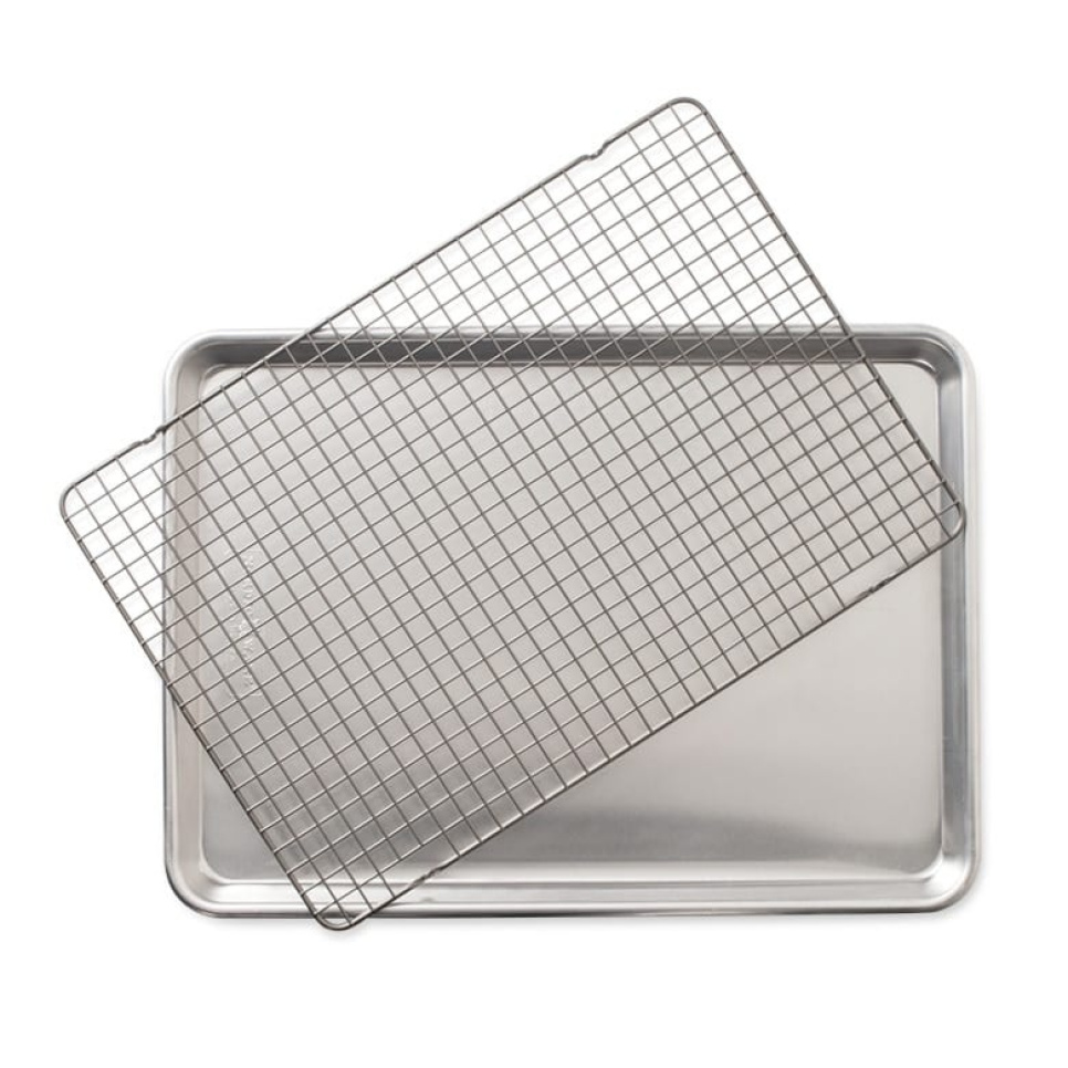 Backblech, Aluminium, Antihaftgitter - Nordicware in der Gruppe Kochen / Ofenformen & Gastronormbehälter / Backbleche & Teller bei The Kitchen Lab (1422-24801)