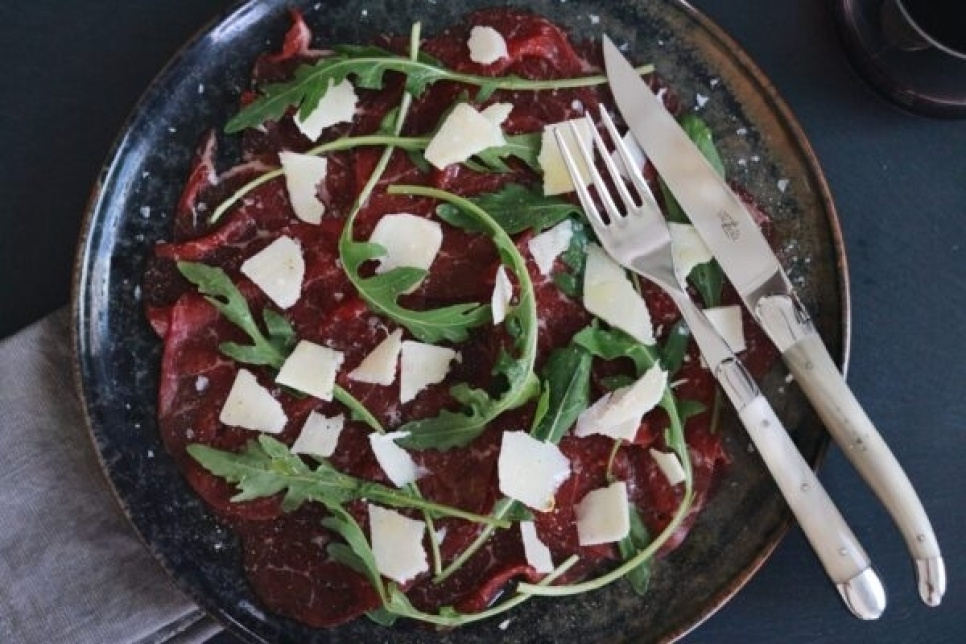 Messer und Gabel, Griff aus hellem Horn, poliert, Tradition - Forge de Laguiole