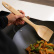 Stir-Fry-Spatel aus poliertem Bambus, 35 cm - Joyce Chen