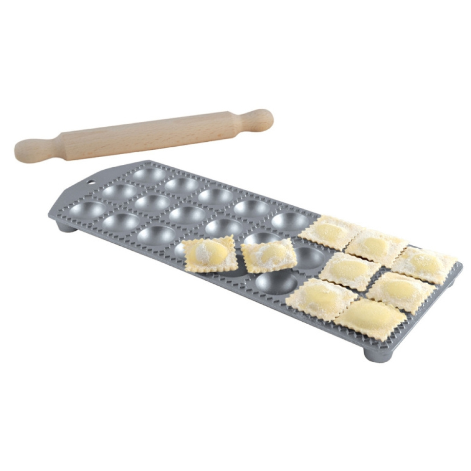Ravioli-Form mit Nudelholz, 24 Stück - Eppicotispai in der Gruppe Küchengeräte / Andere Küchengeräte / Nudelmaschinen bei The Kitchen Lab (1524-29477)