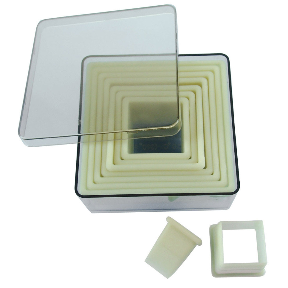 Quadratschneider, 9-Pack - de Buyer in der Gruppe Backen / Backutensilien / Ausstecher & Stanzringe bei The Kitchen Lab (1602-15605)