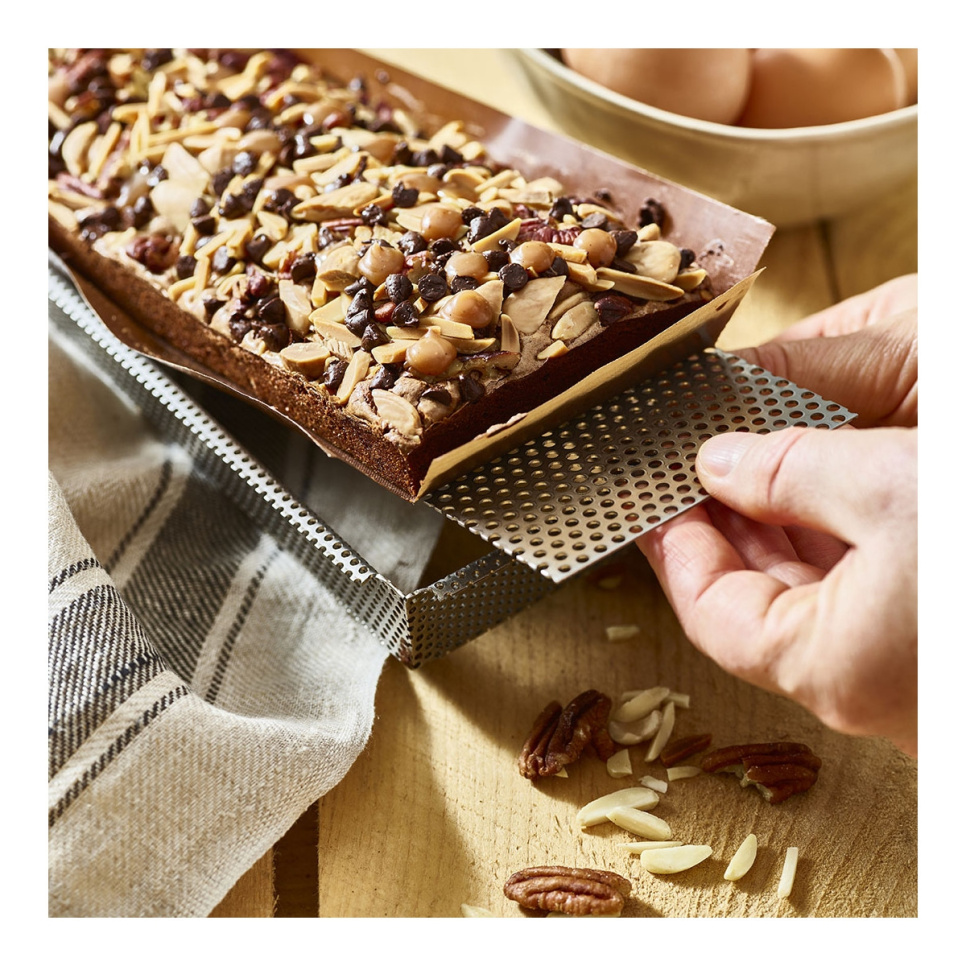 Perforierte längliche Backform, 35 x 10,5 cm - de Buyer