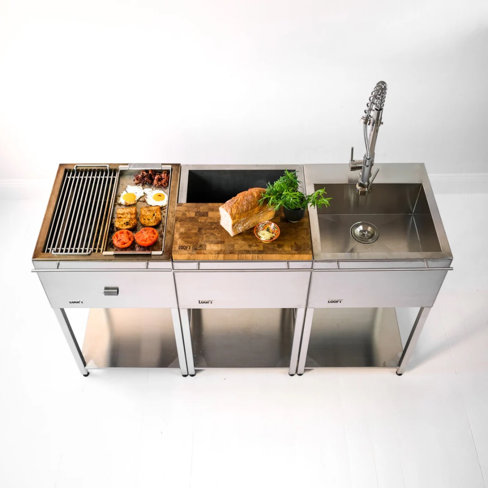 Außenküche, komplett mit Holzkohlegrill, Arbeitsfläche & Spüle – Looft