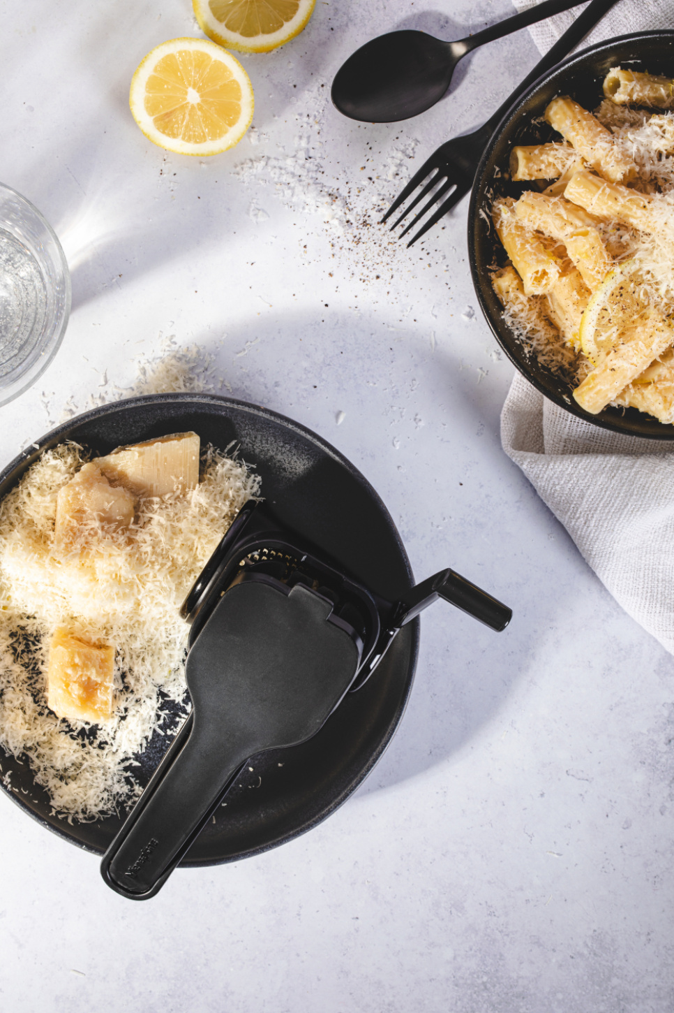 Rotierende Käsereibe, Parmesanreibe - Microplane