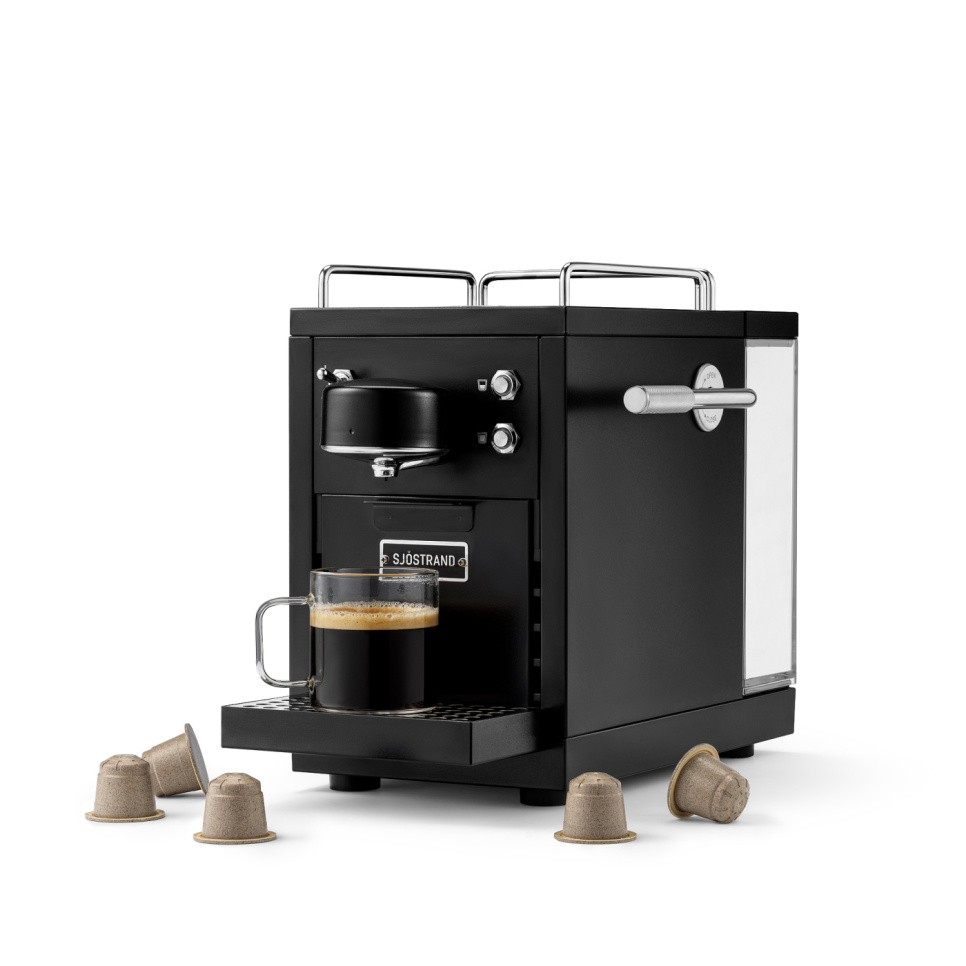 Kapselmaschine, Die Original Espresso-Kapselmaschine, Schwarz - Sjöstrand in der Gruppe Tee & Kaffee / Kaffee brühen / Kaffeemaschinen bei The Kitchen Lab (2237-31693)